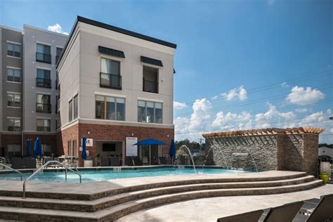 the barton clayton mo 63105|The Barton Apartments in Clayton, MO .